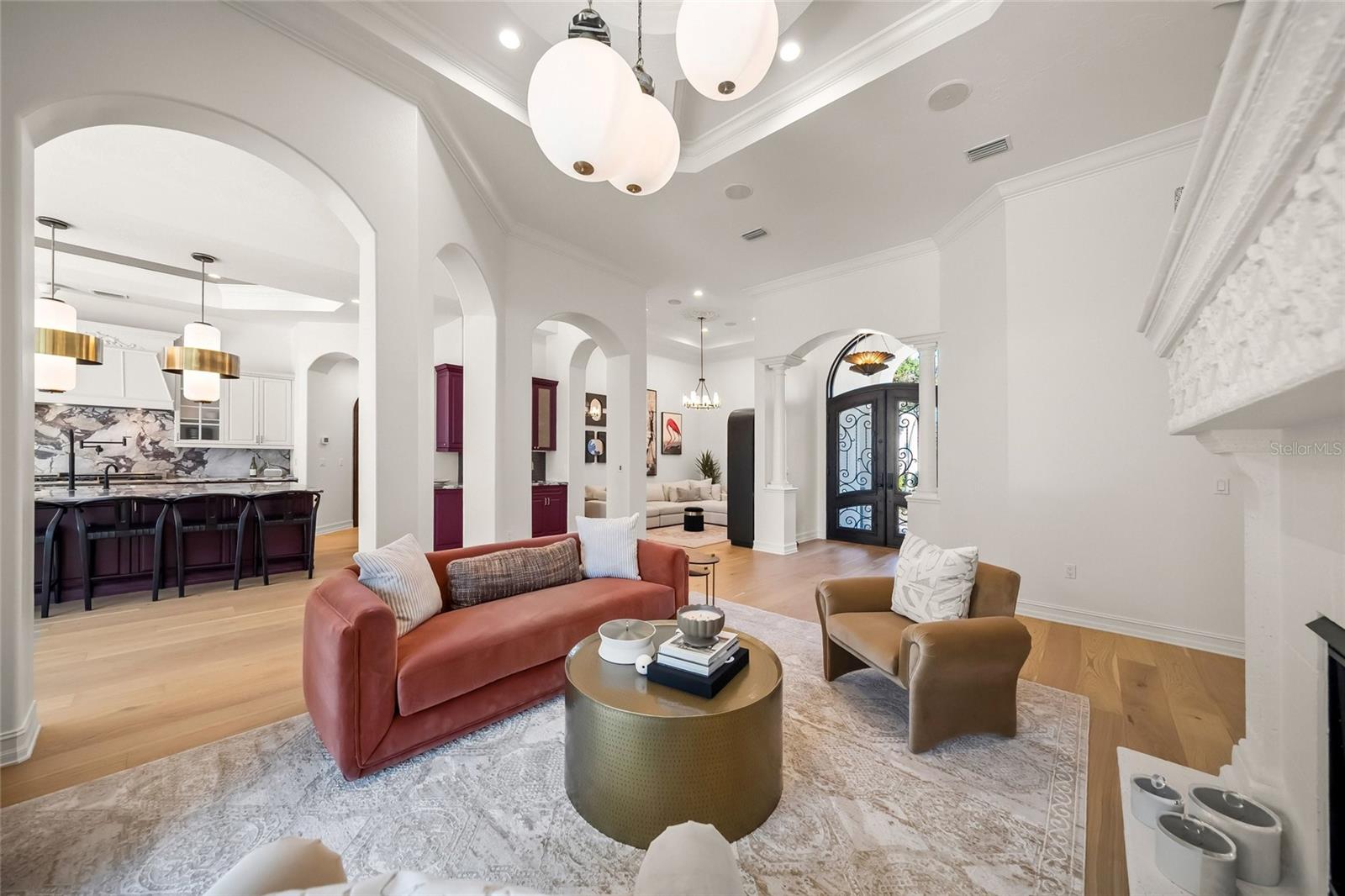 Listing Image #11