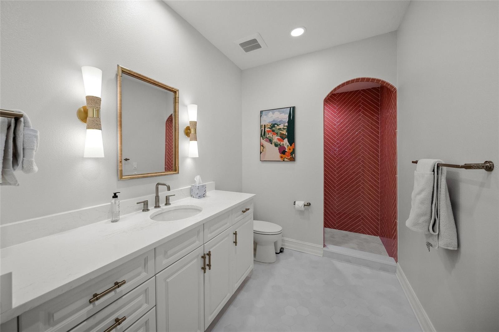 Listing Image #41
