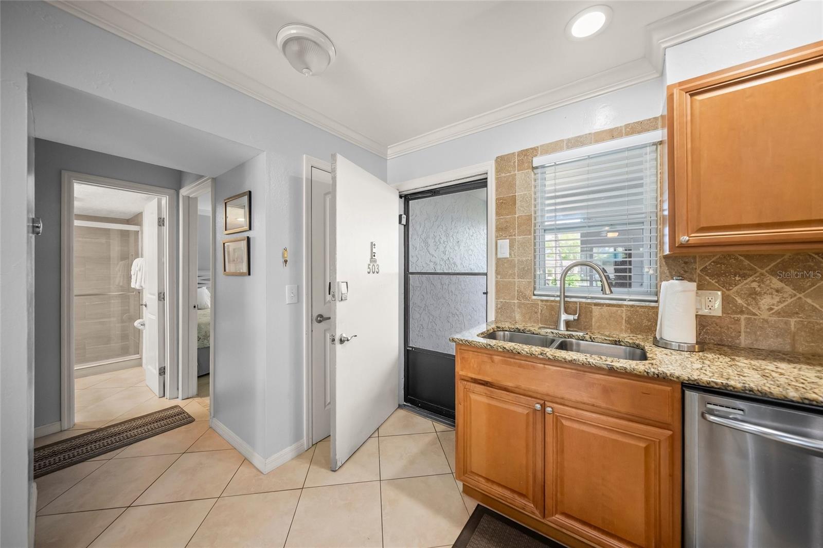 Listing Image #3