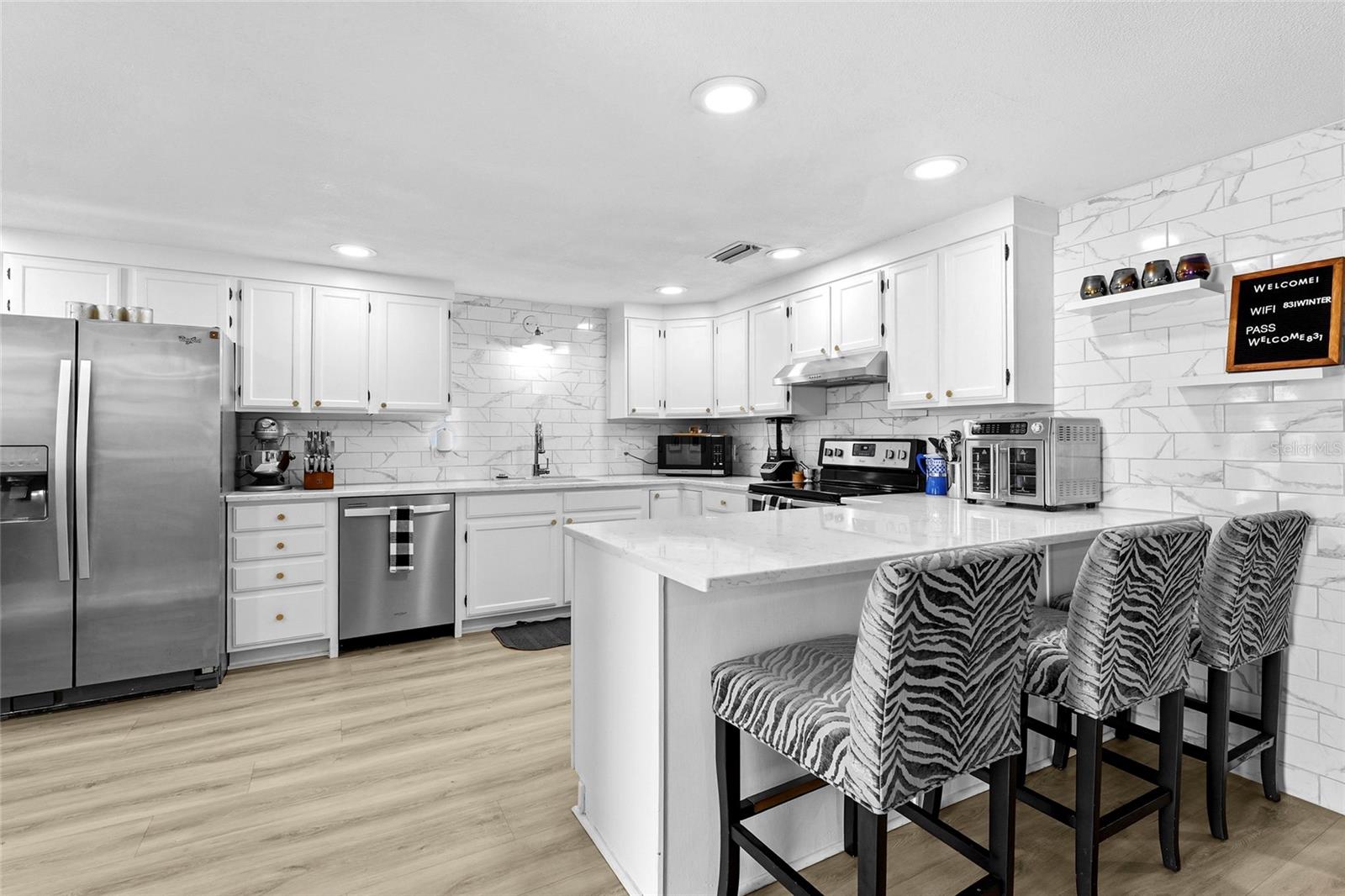 Listing Image #3