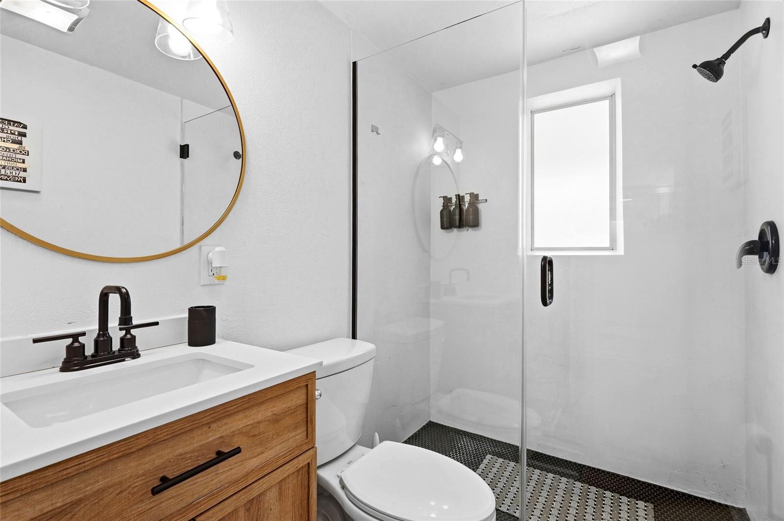 Listing Image #42