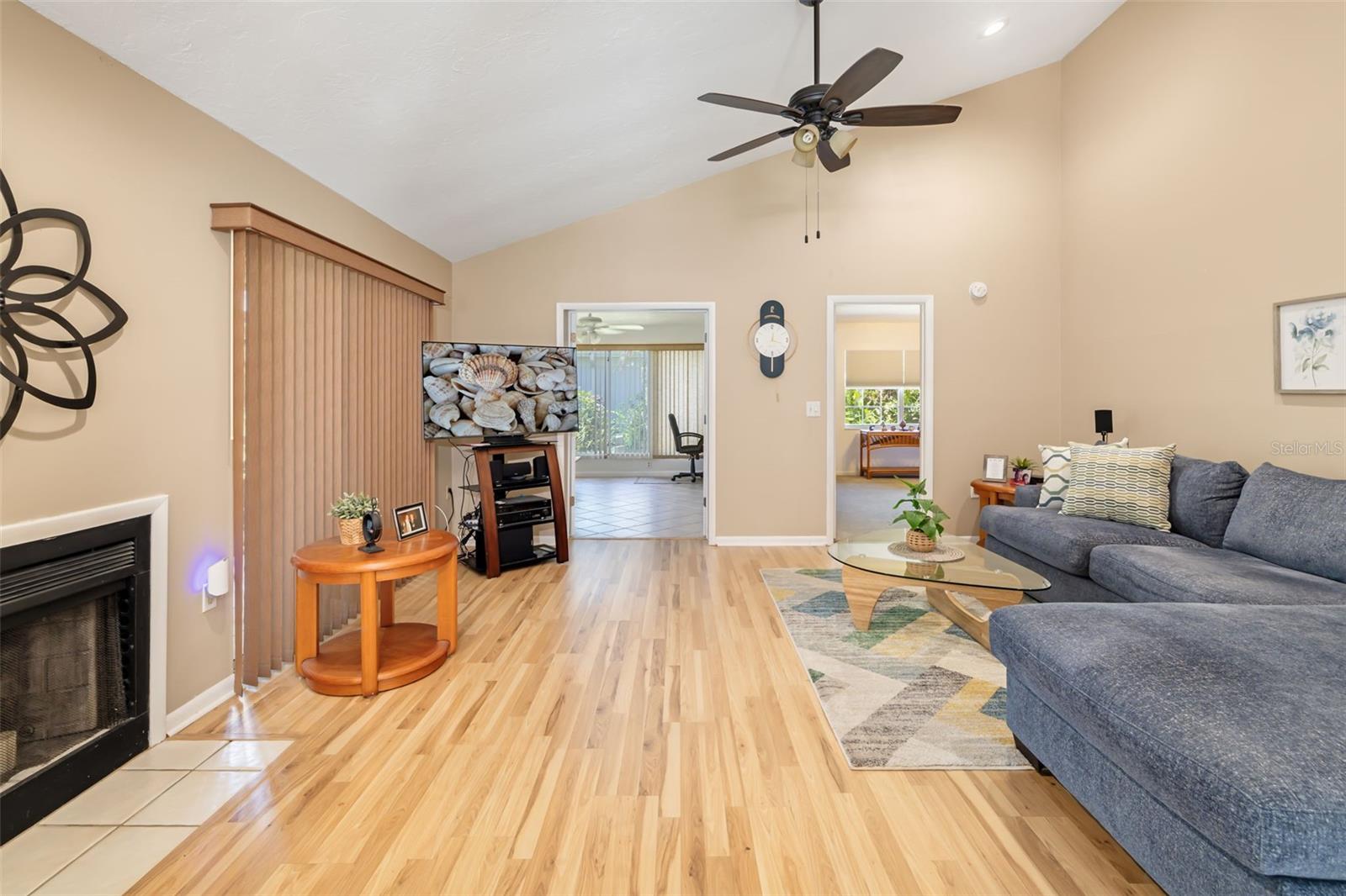 Listing Image #5
