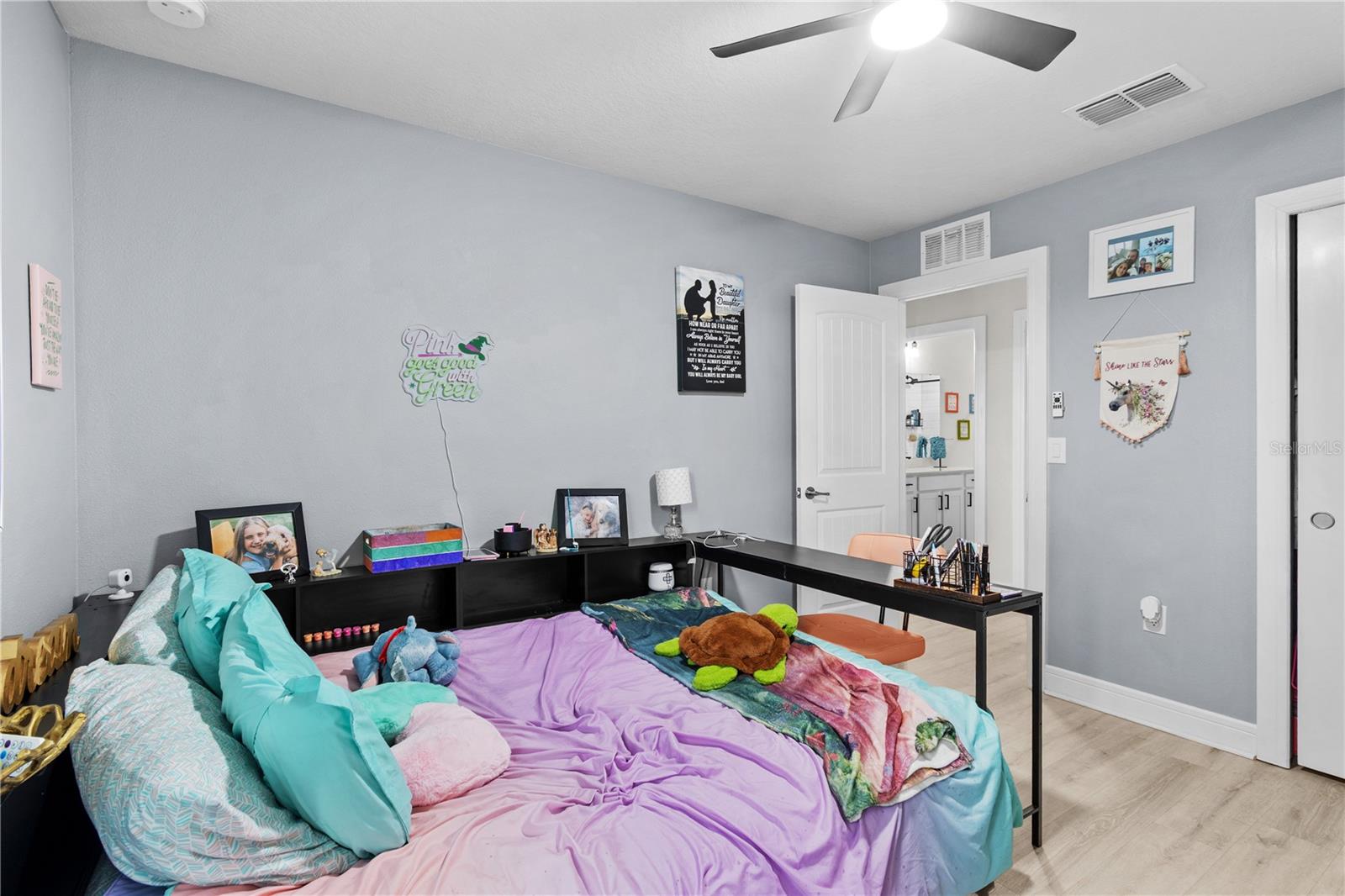 Listing Image #33