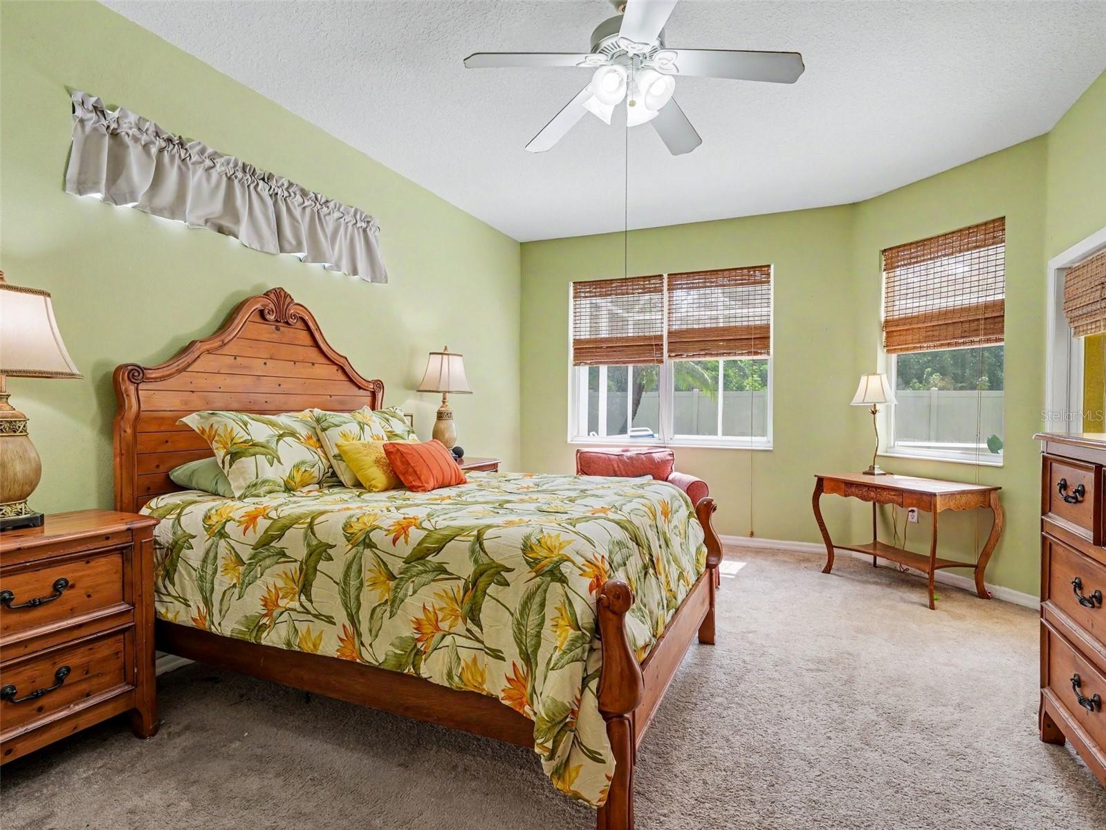 Listing Image #15