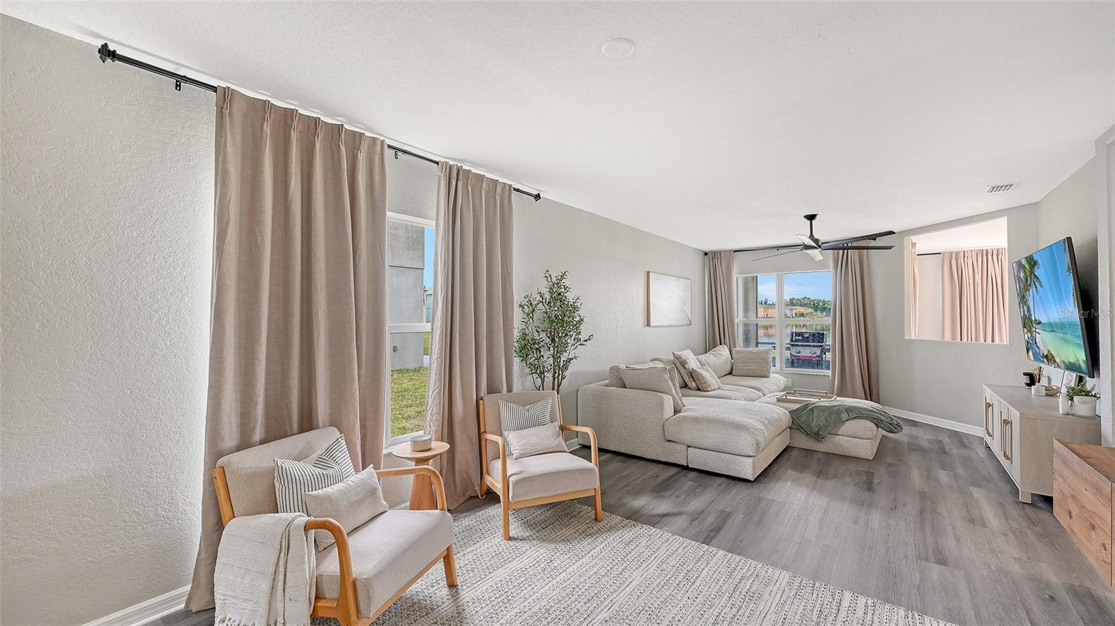 Listing Image #7