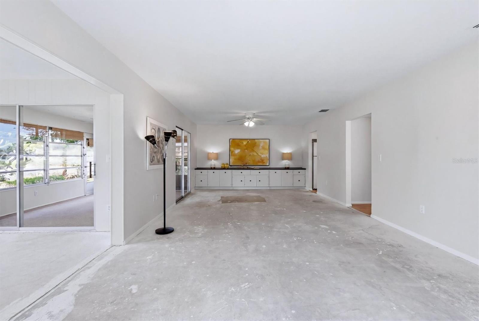 Listing Image #19