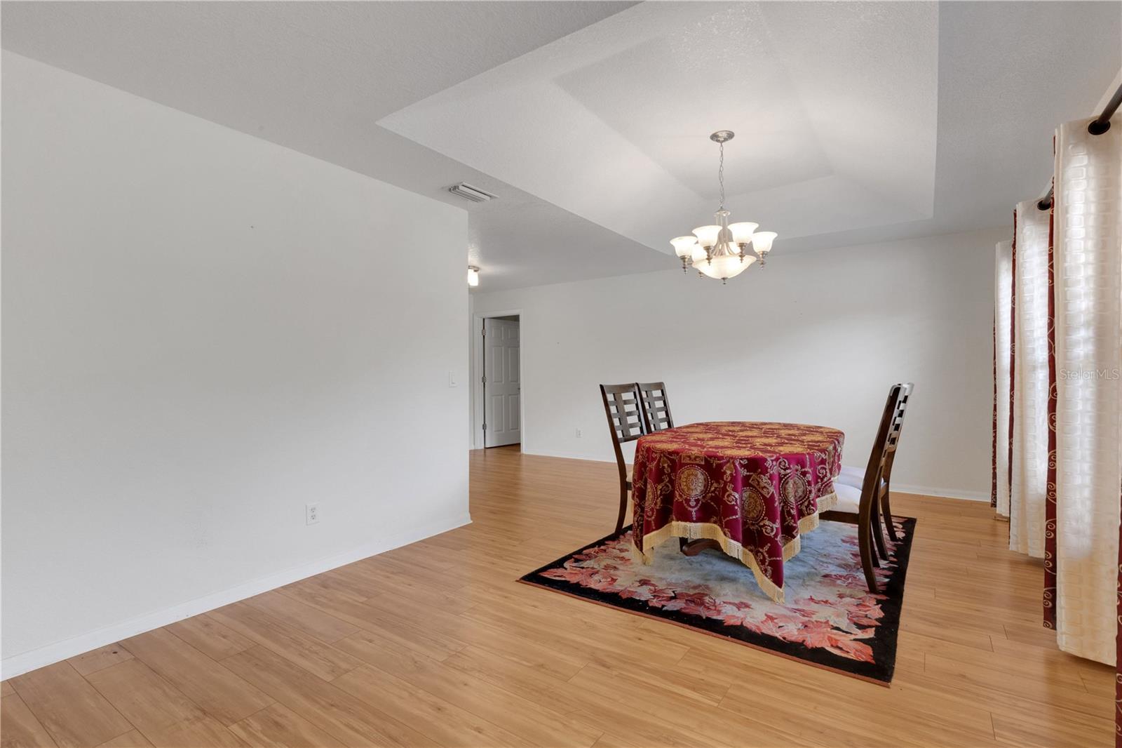 Listing Image #2