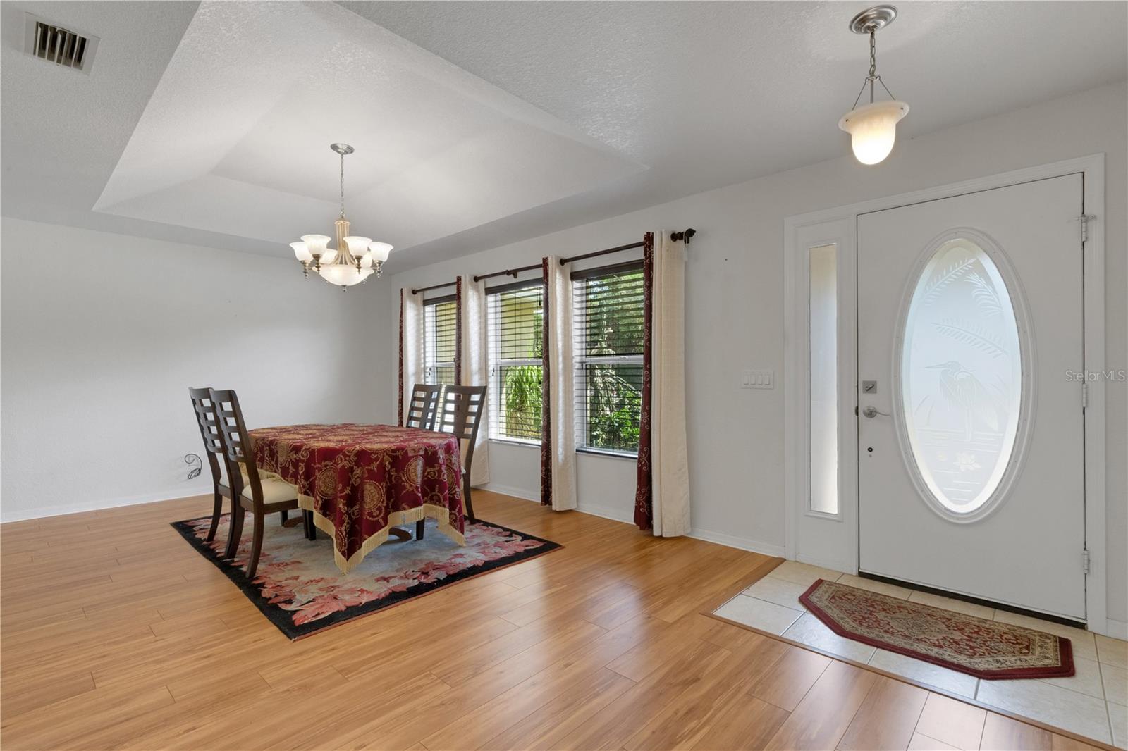 Listing Image #3