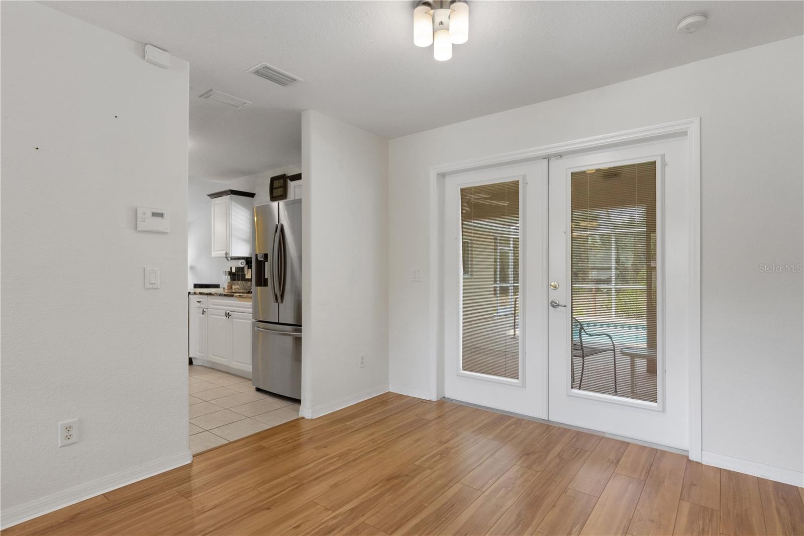 Listing Image #6
