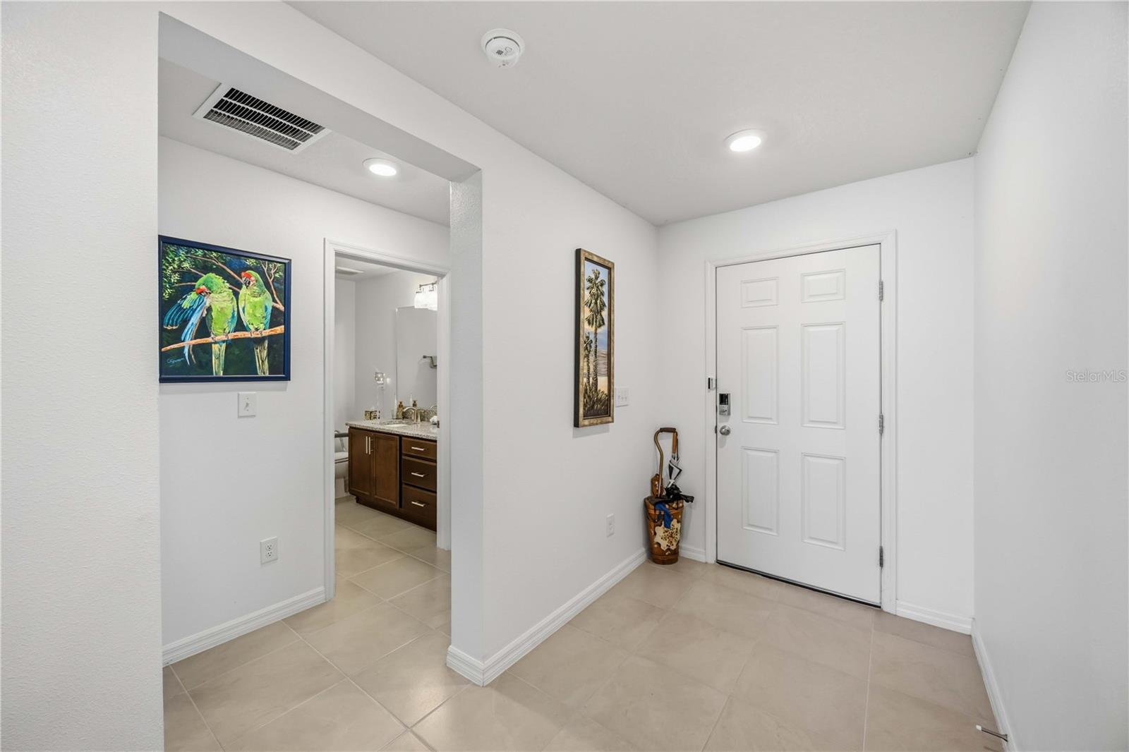 Listing Image #9
