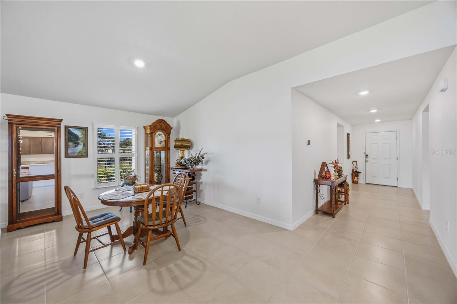 Listing Image #19