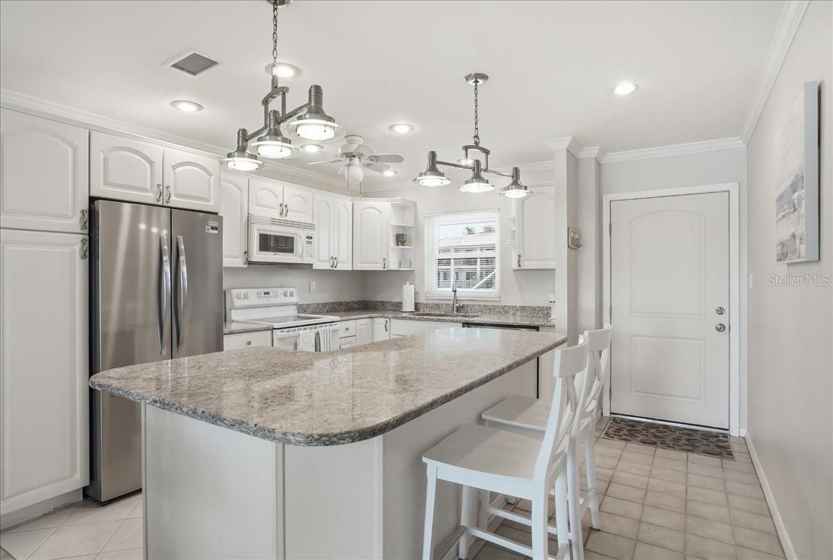 Listing Image #12