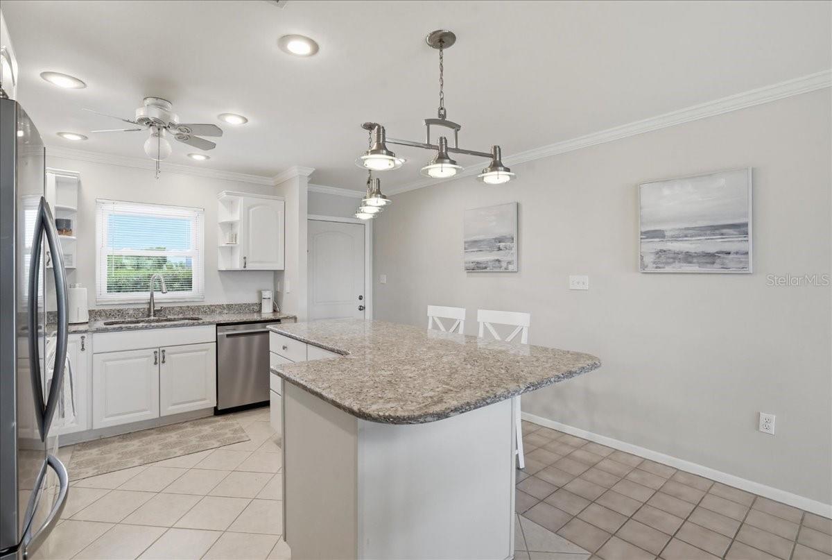 Listing Image #13