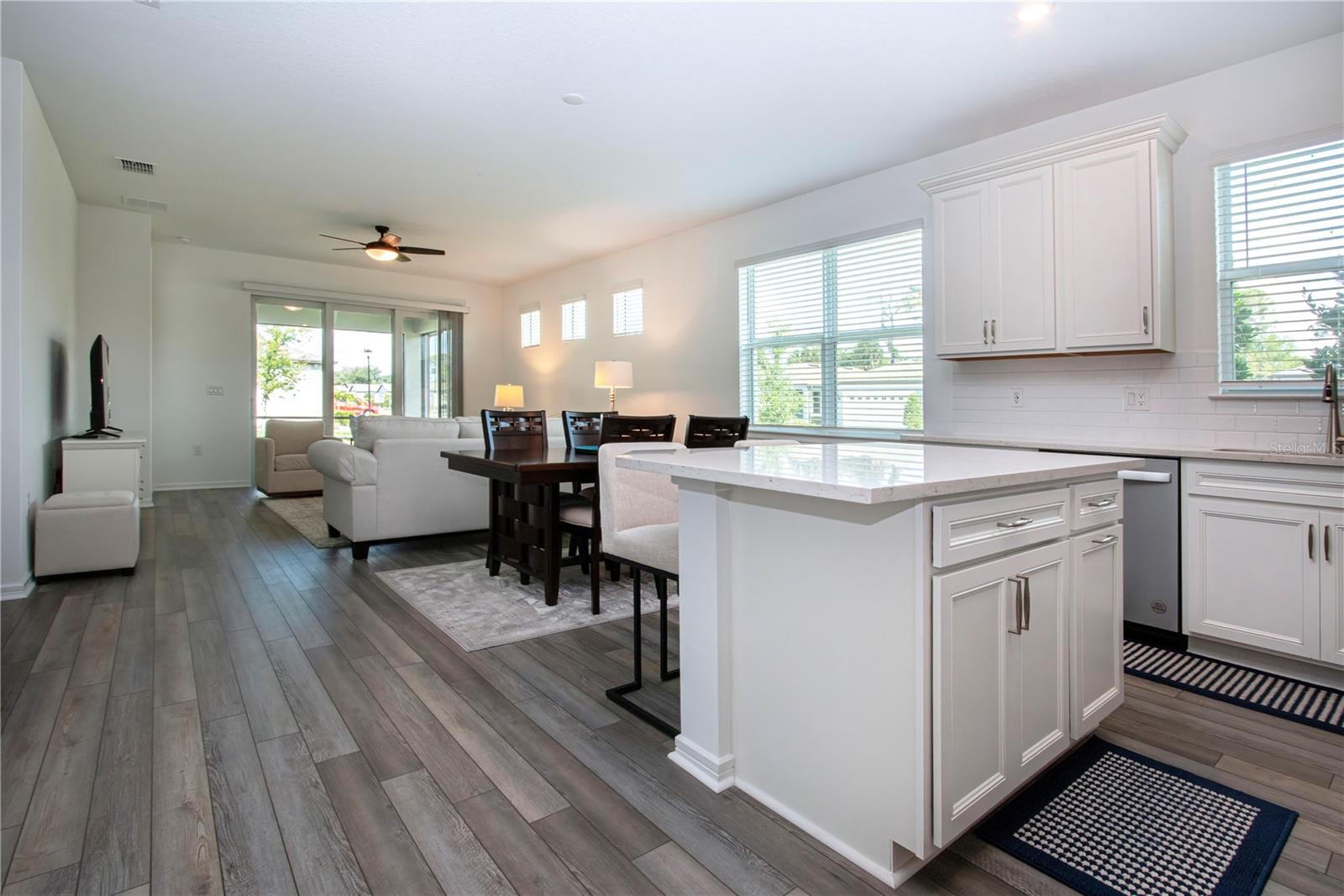 Listing Image #13
