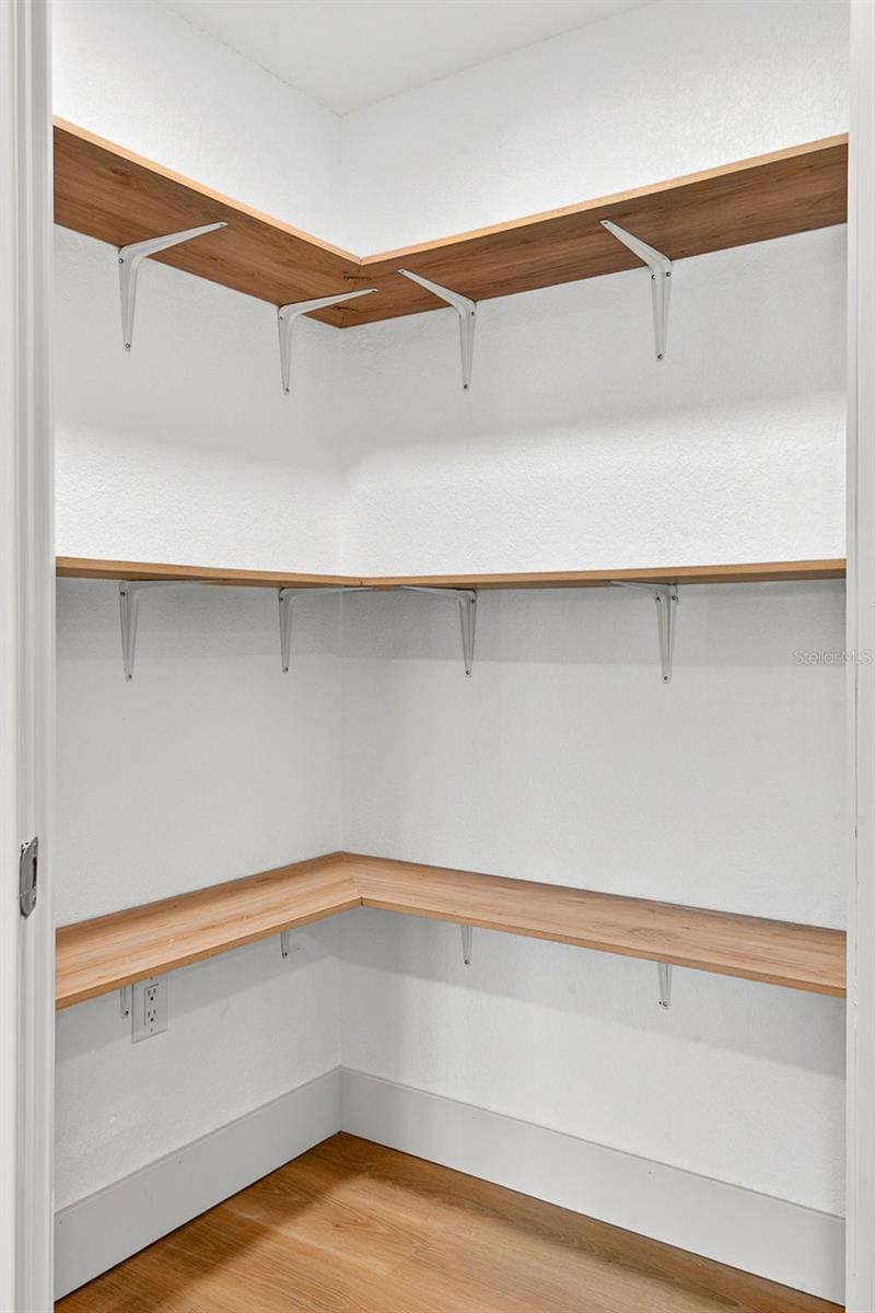 Listing Image #4