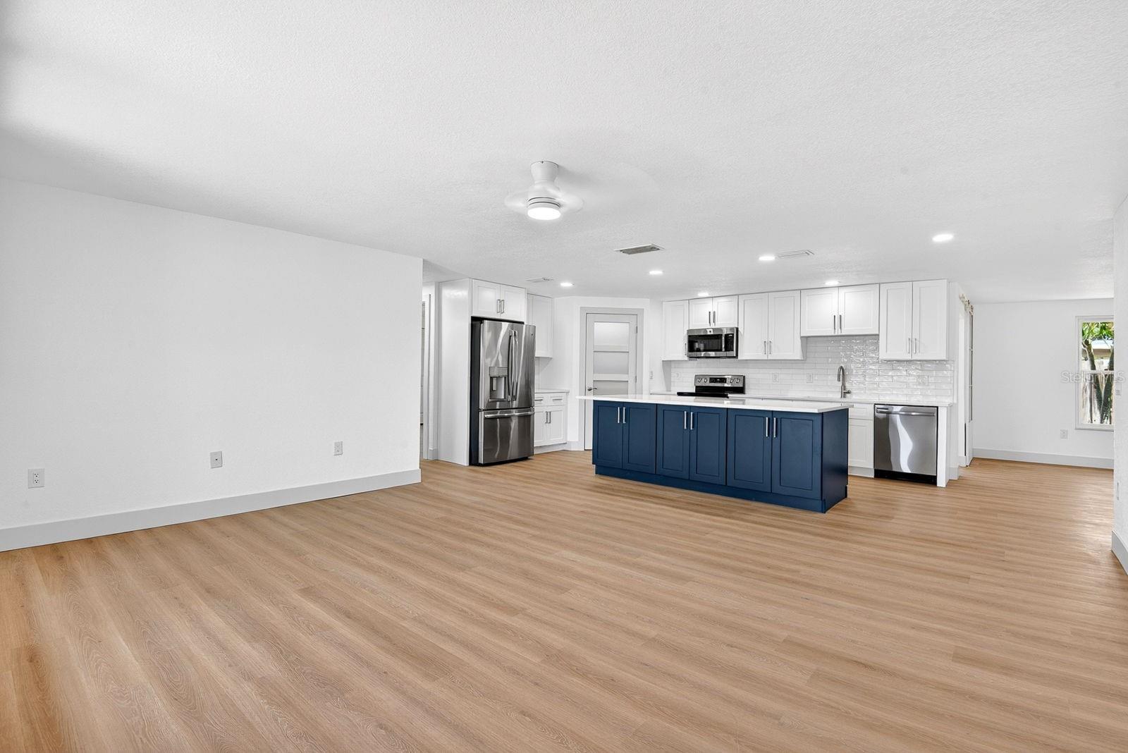 Listing Image #5