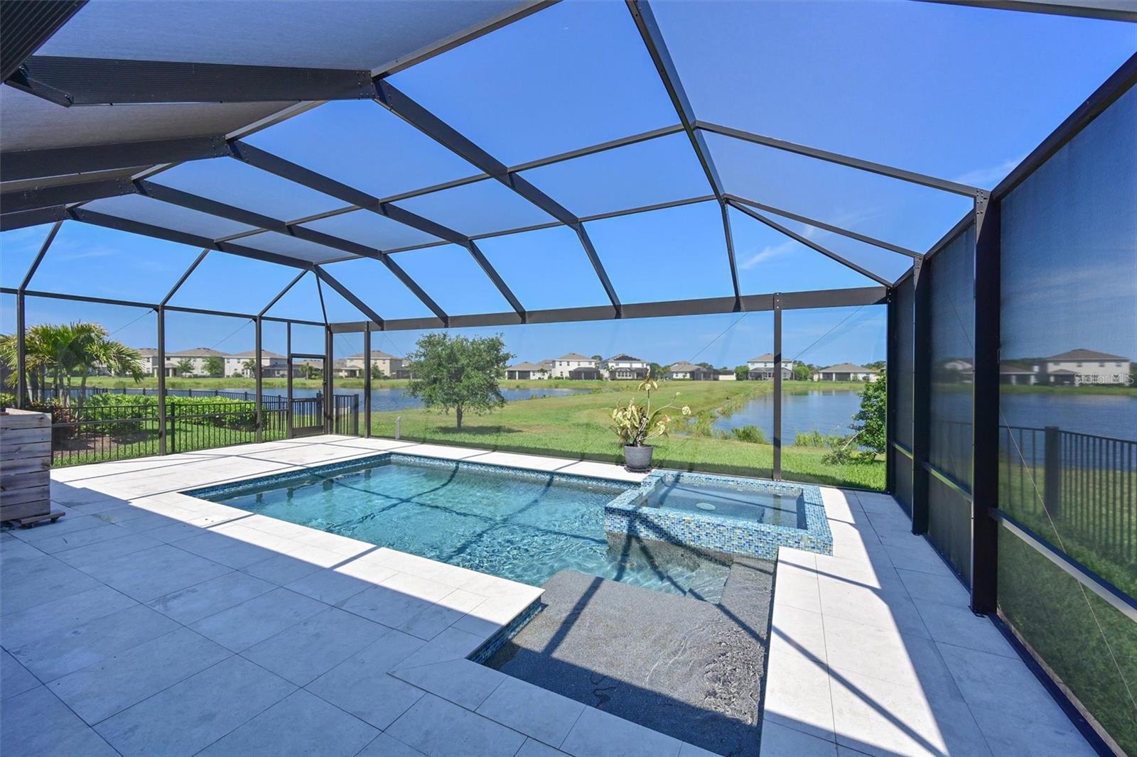 Listing Image #3