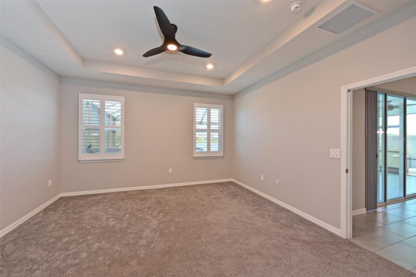 Listing Image #15