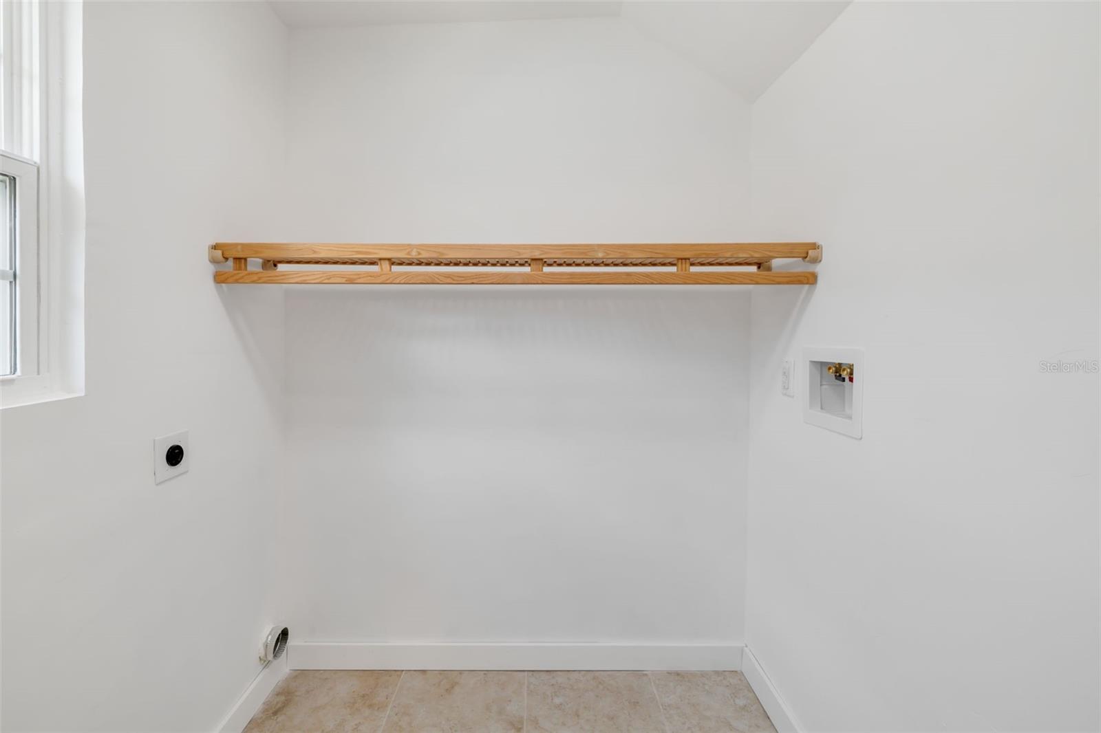 Listing Image #23
