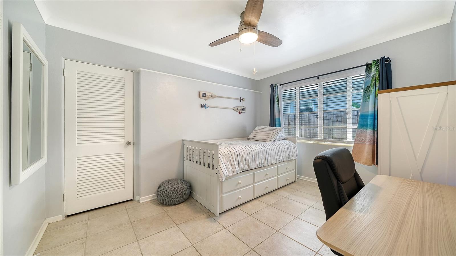 Listing Image #12
