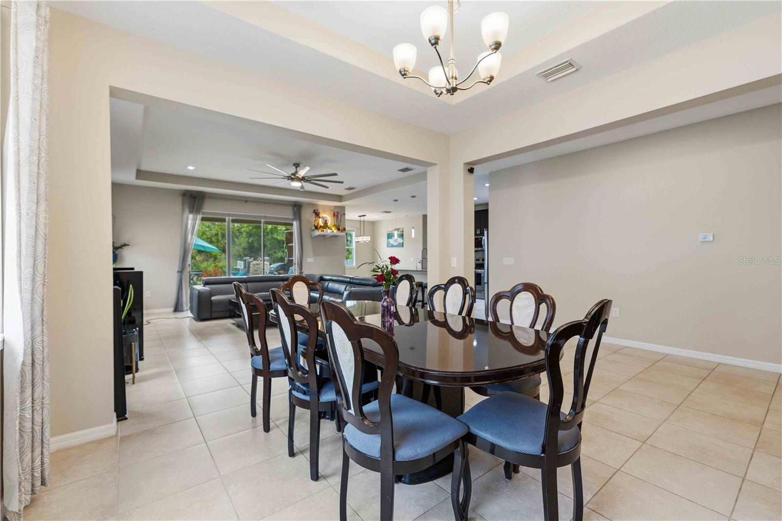 Listing Image #12