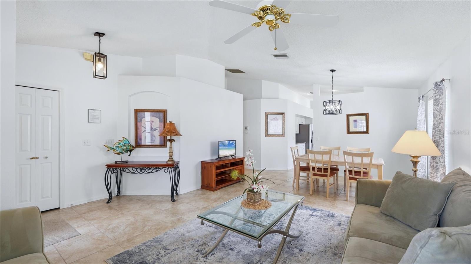 Listing Image #7