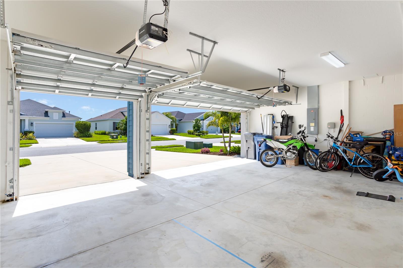 Listing Image #4