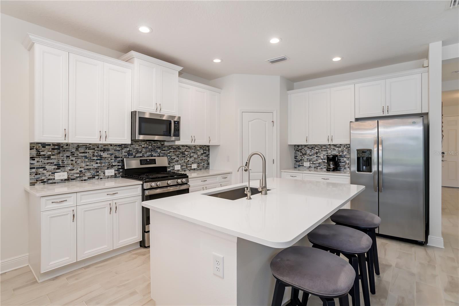 Listing Image #7