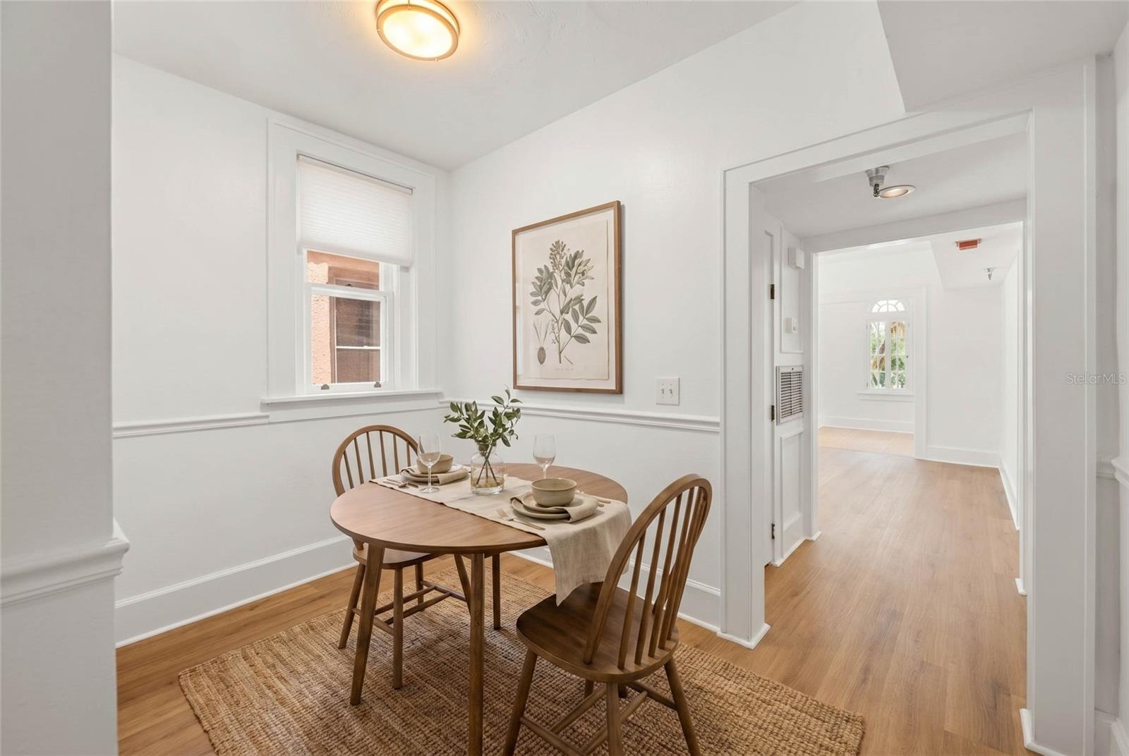 Listing Image #11