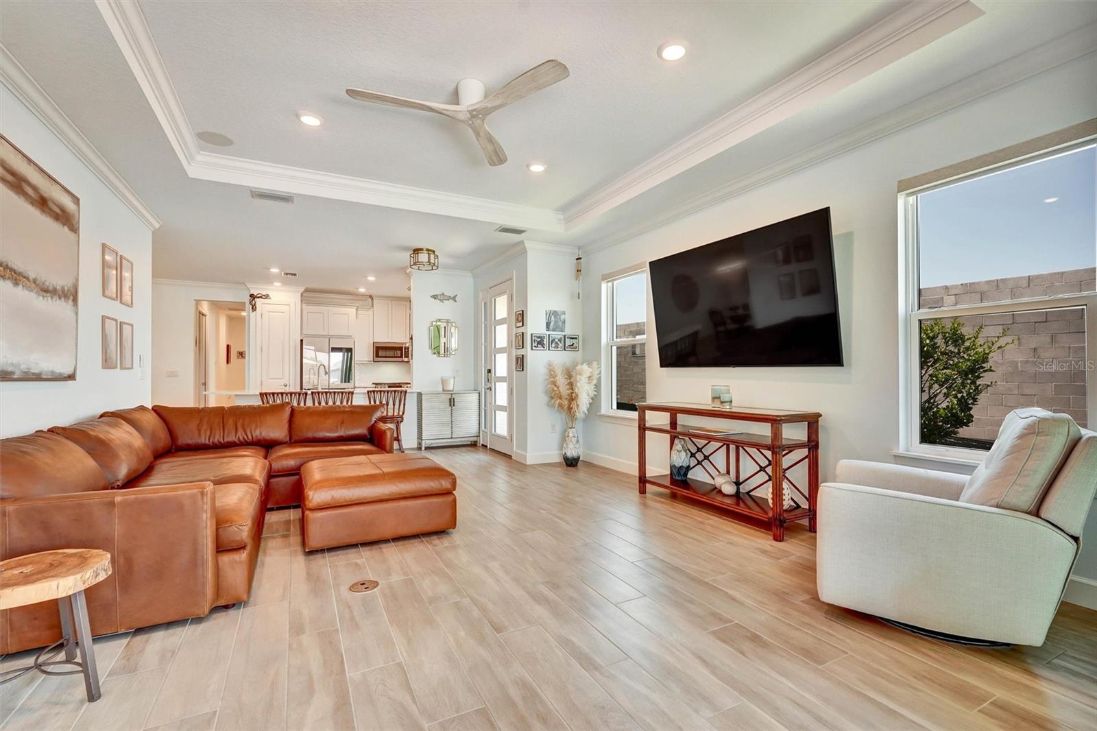 Listing Image #8
