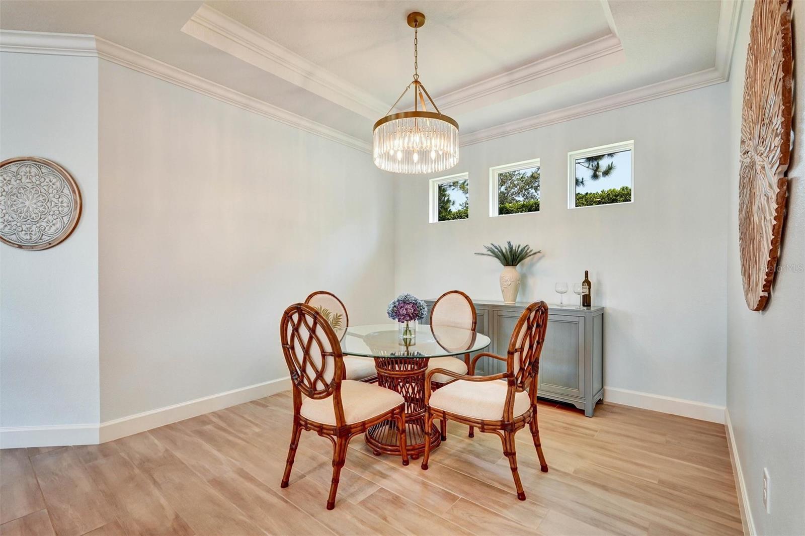 Listing Image #12