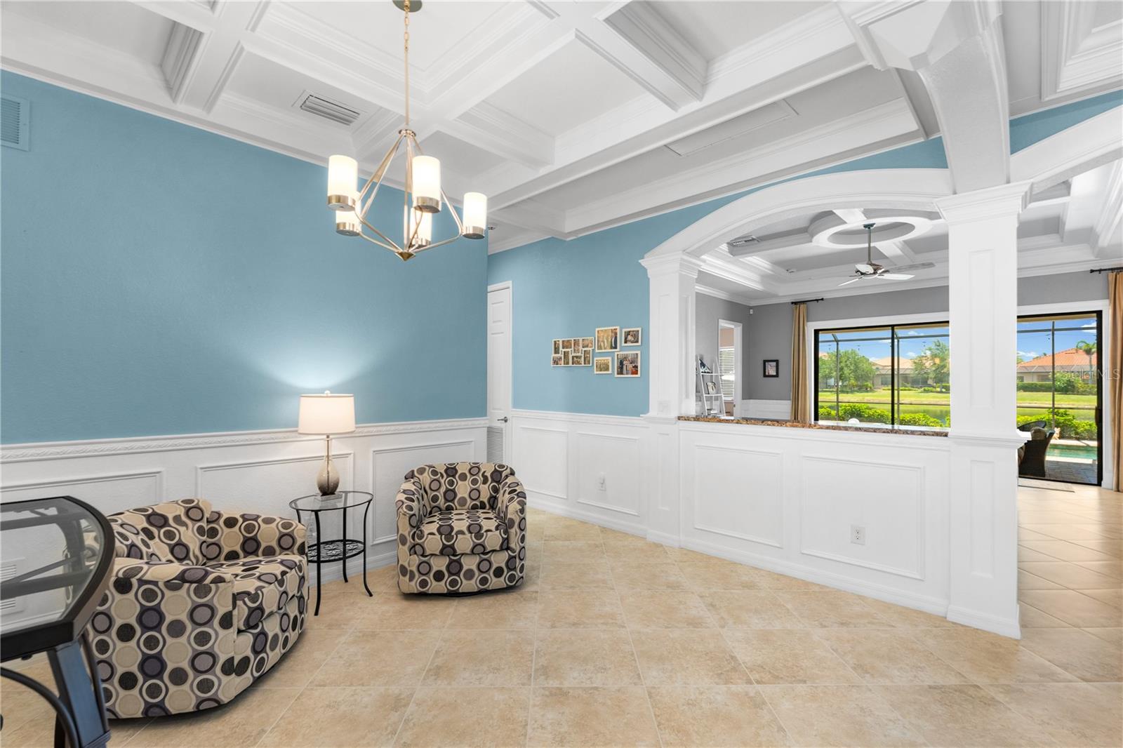 Listing Image #11