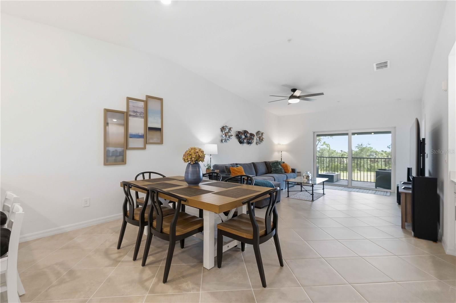 Listing Image #12