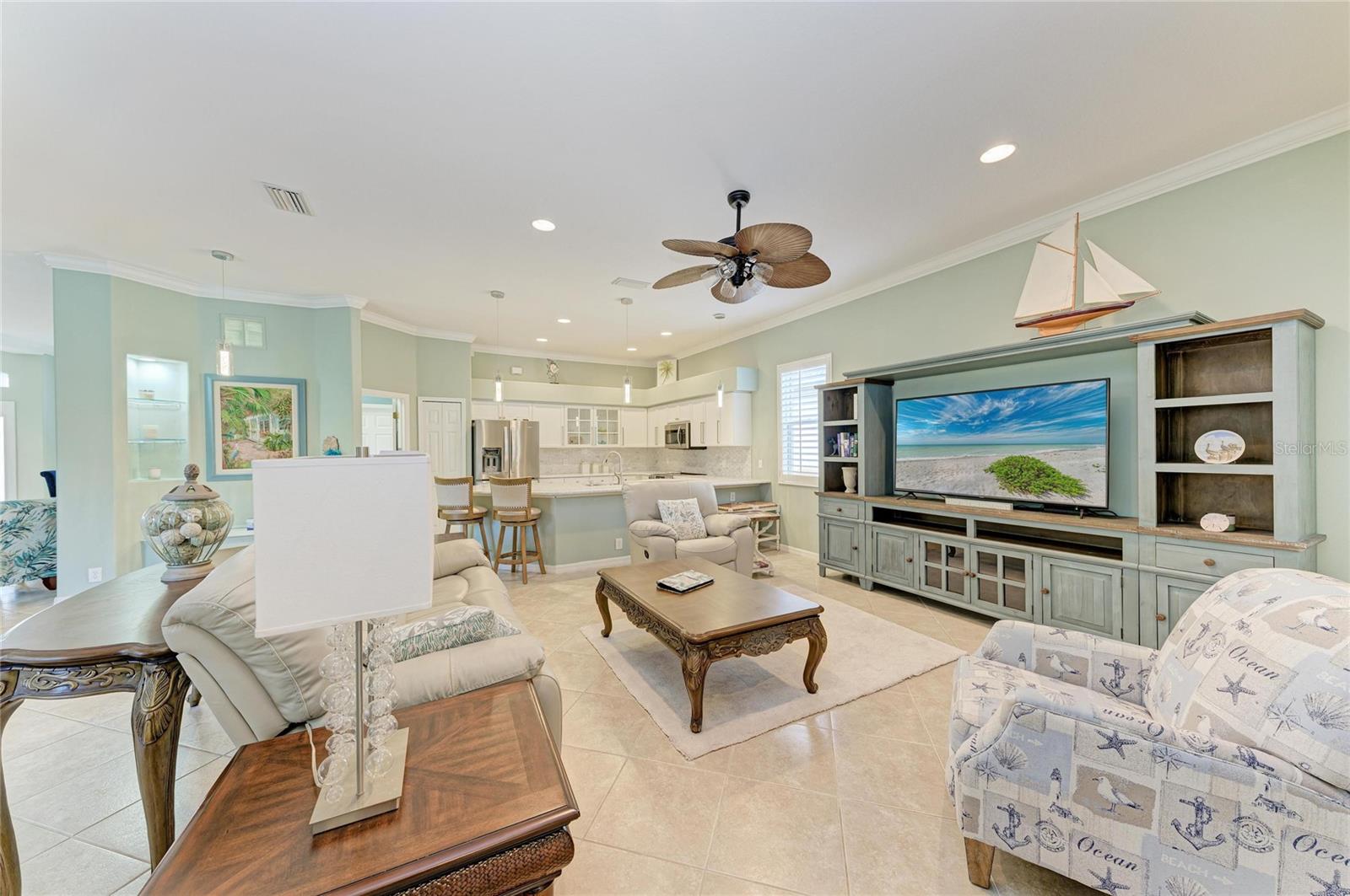 Listing Image #11