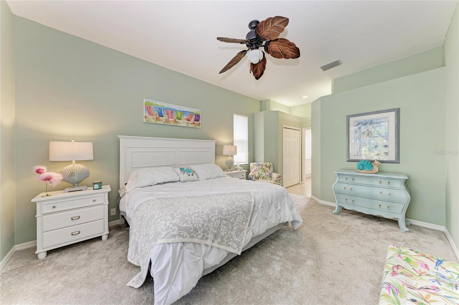 Listing Image #18