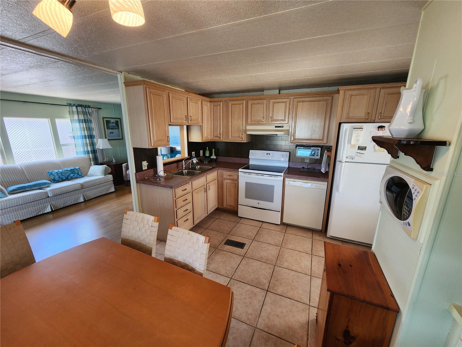 Listing Image #8