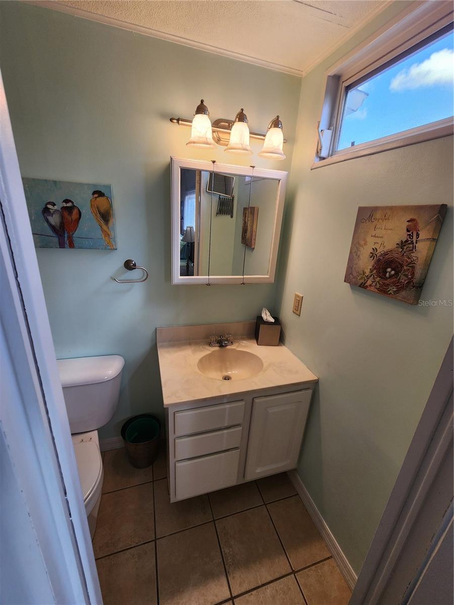 Listing Image #12