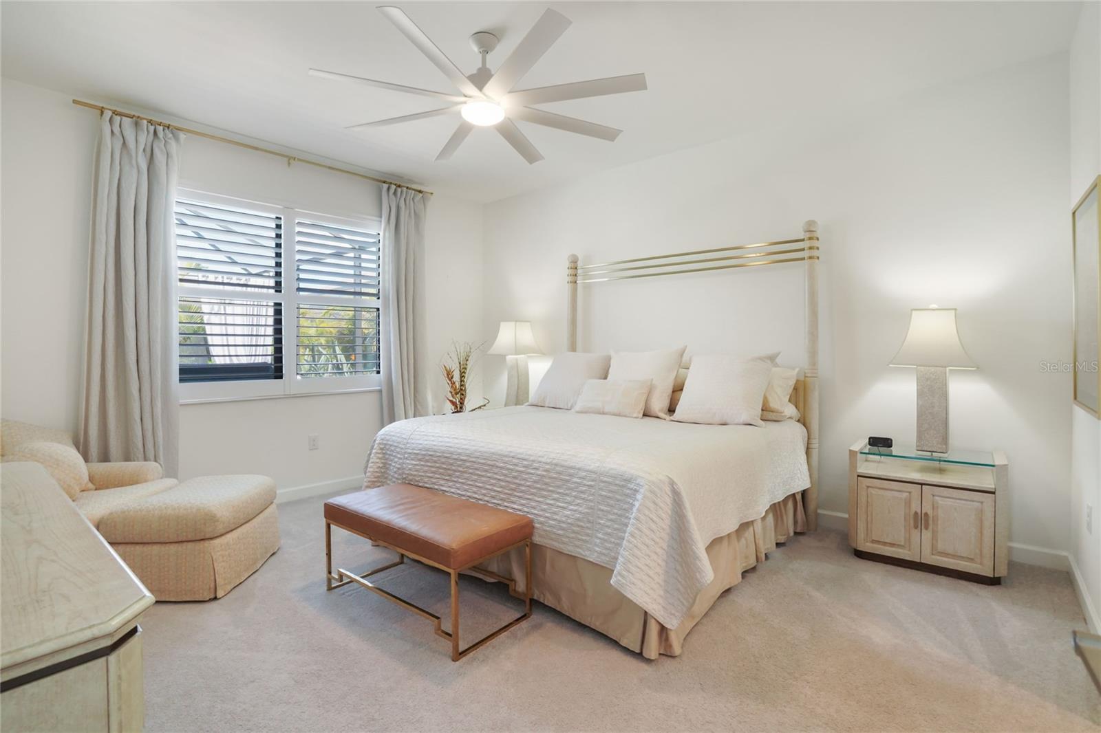 Listing Image #11