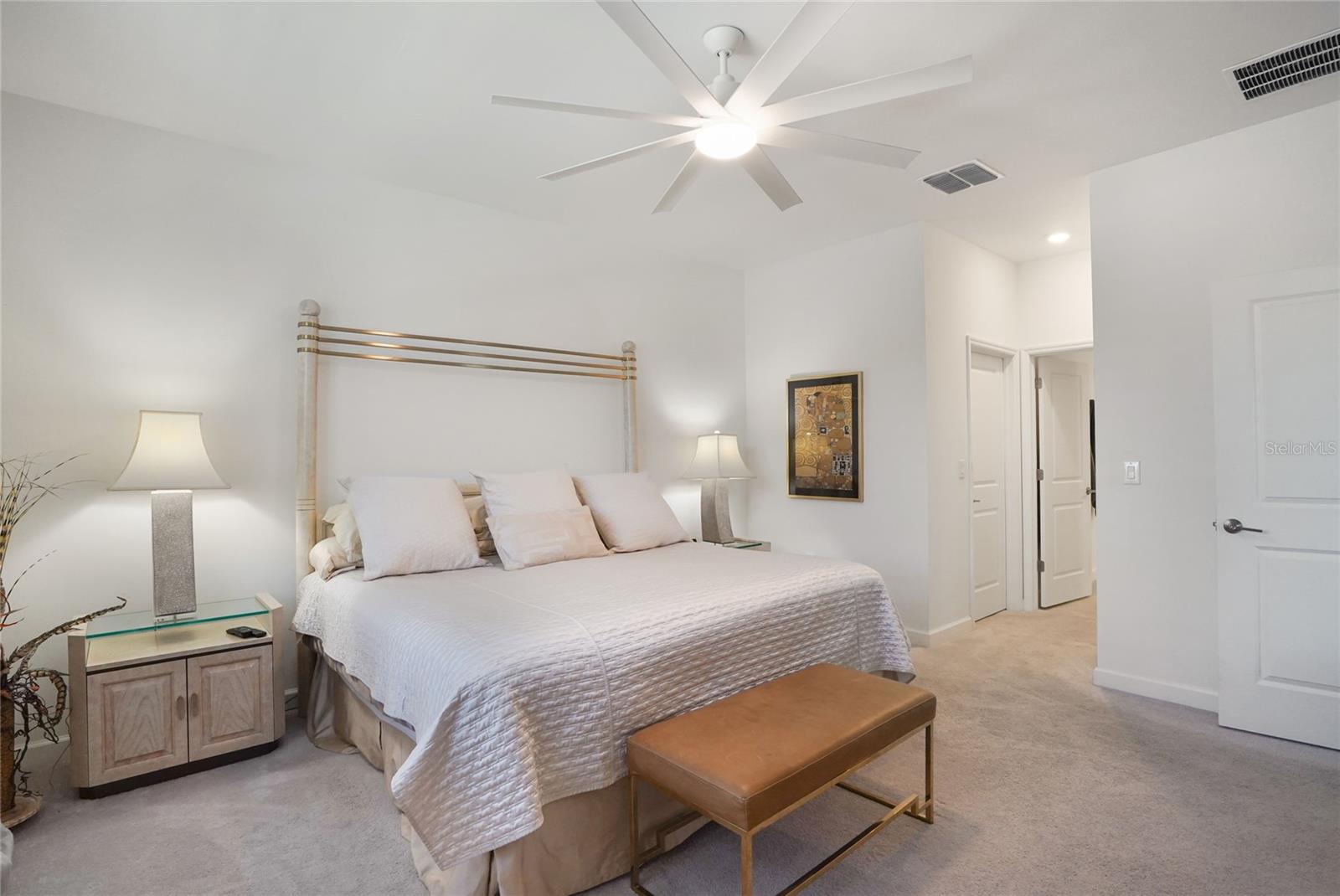 Listing Image #13