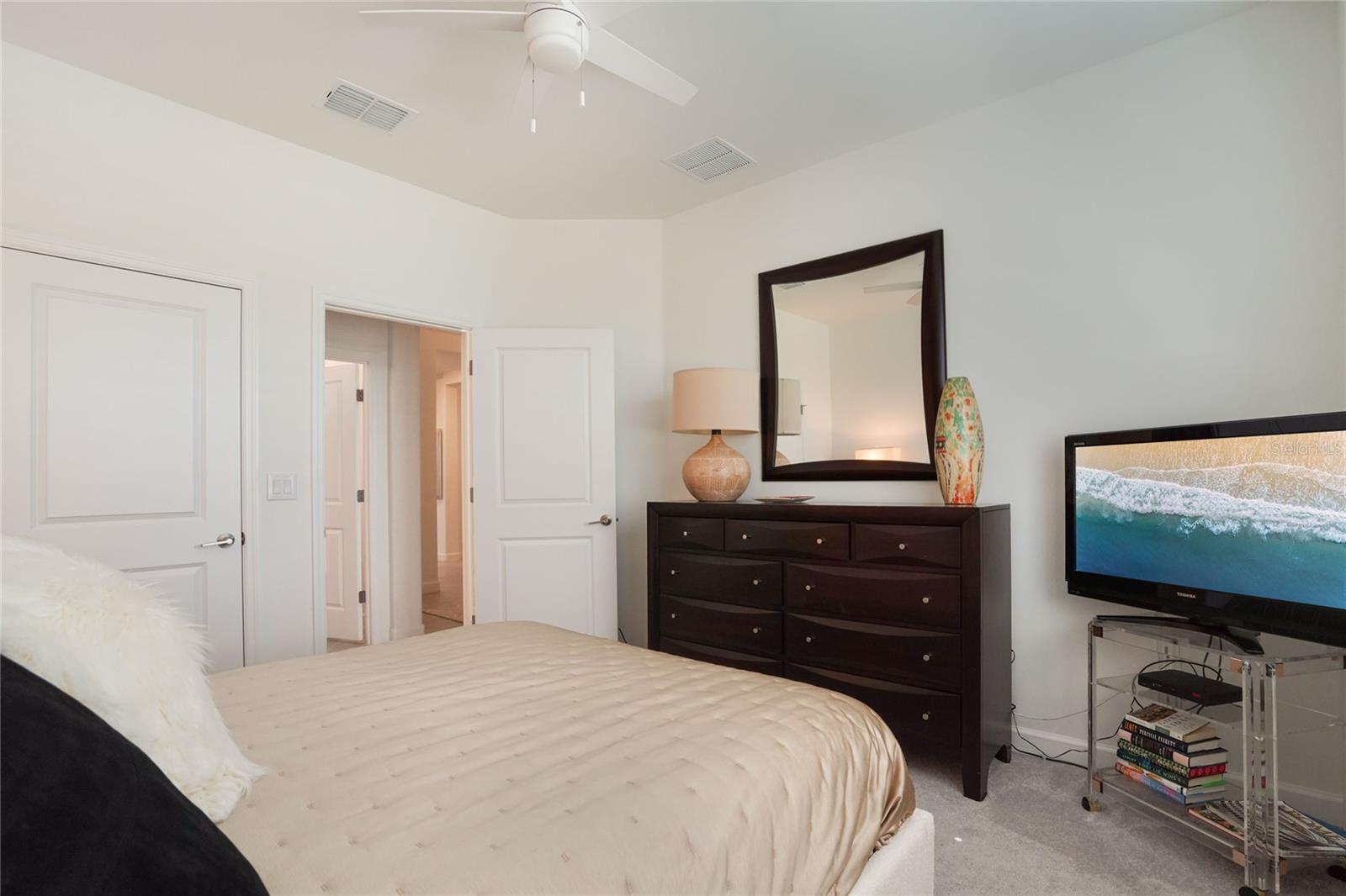 Listing Image #28