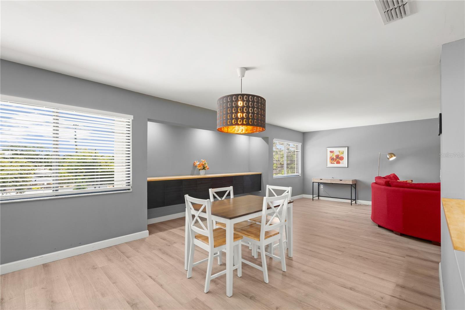 Listing Image #5