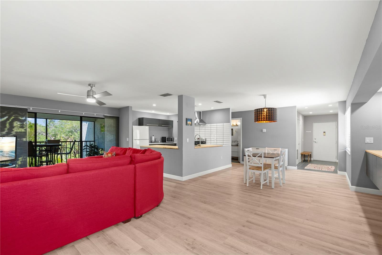 Listing Image #6