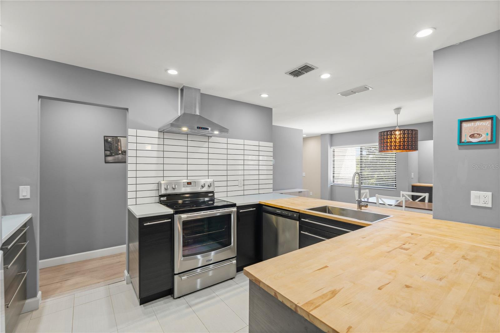 Listing Image #7