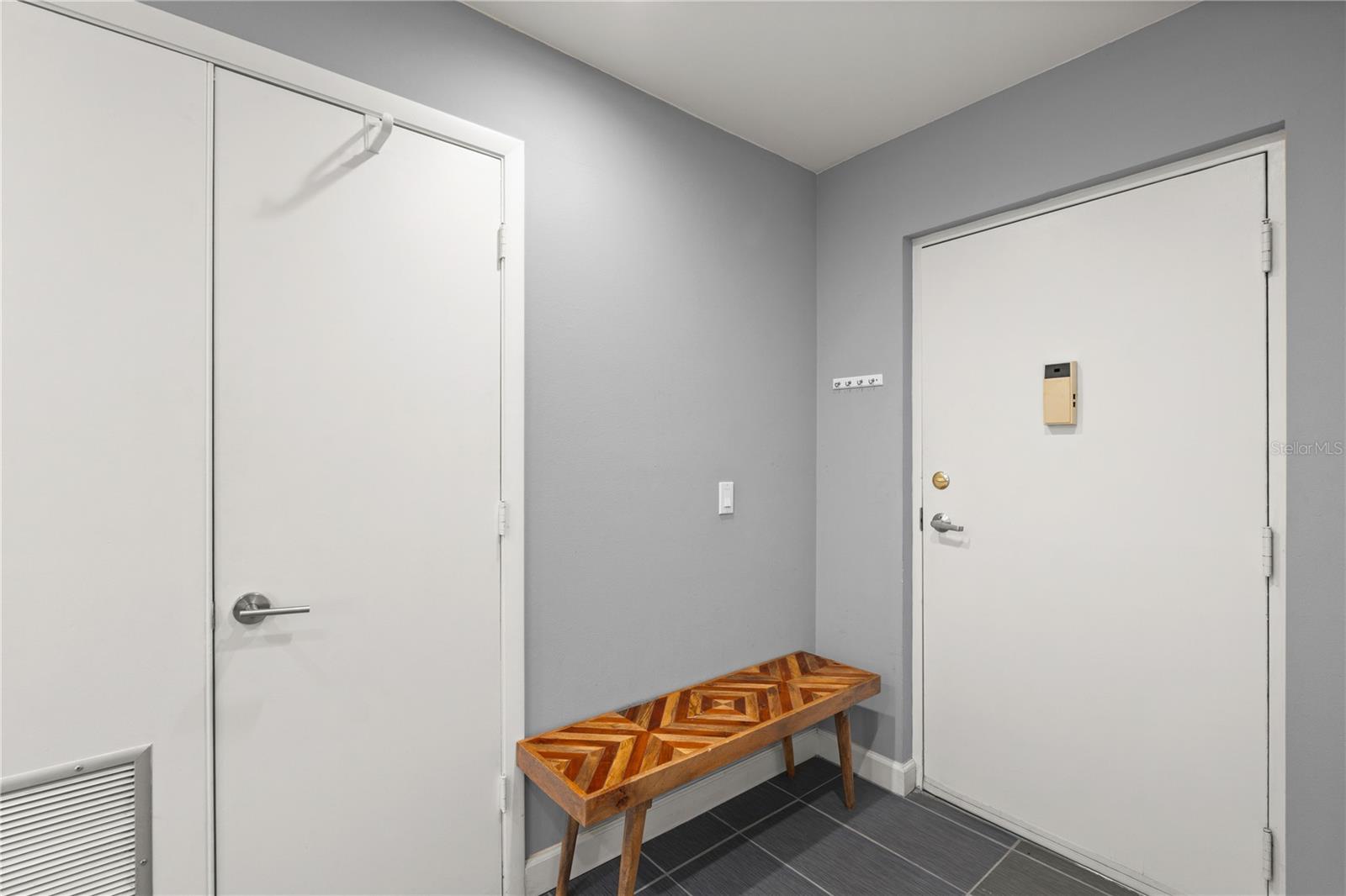Listing Image #18