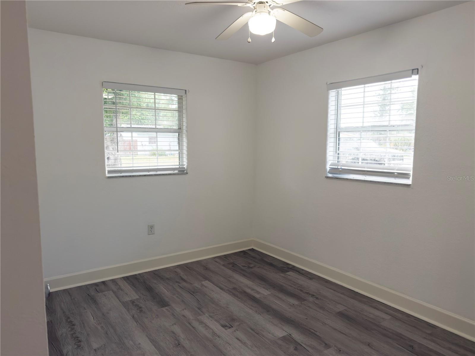 Listing Image #15
