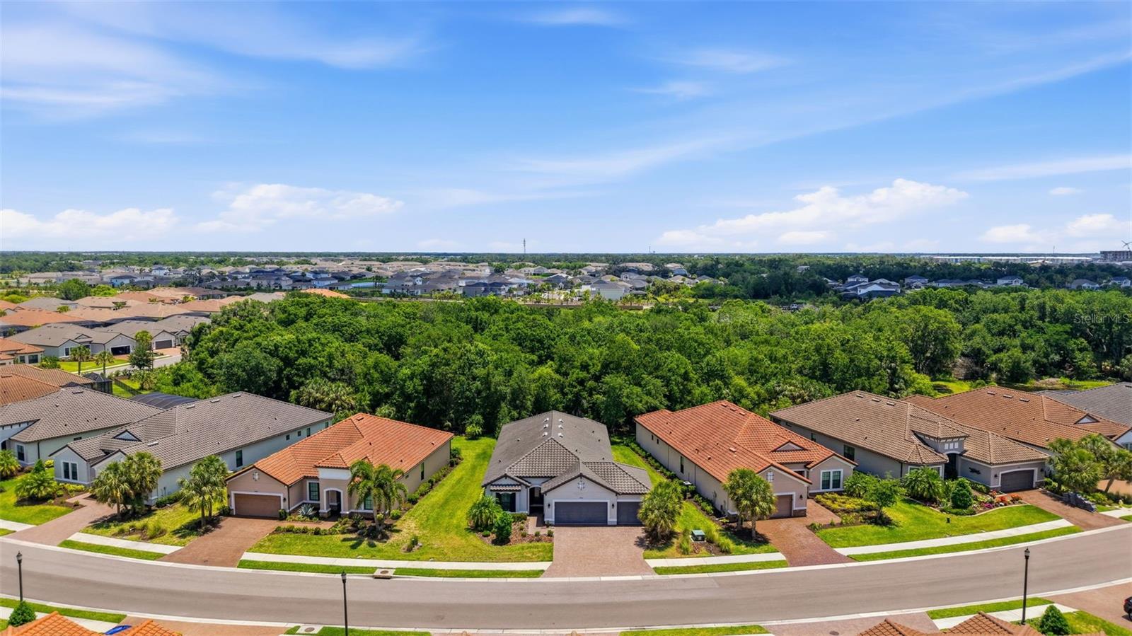 Listing Image #3