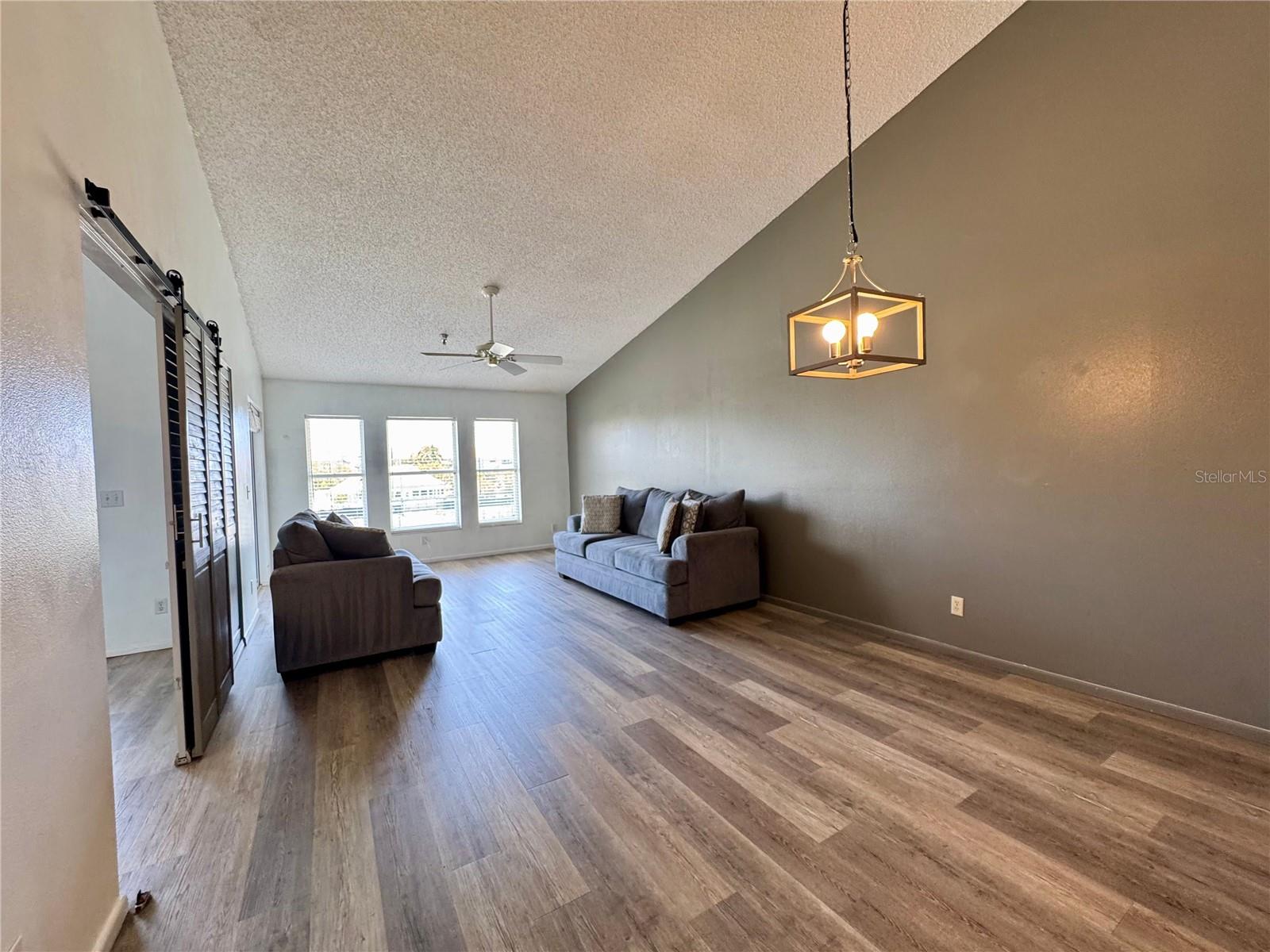 Listing Image #6