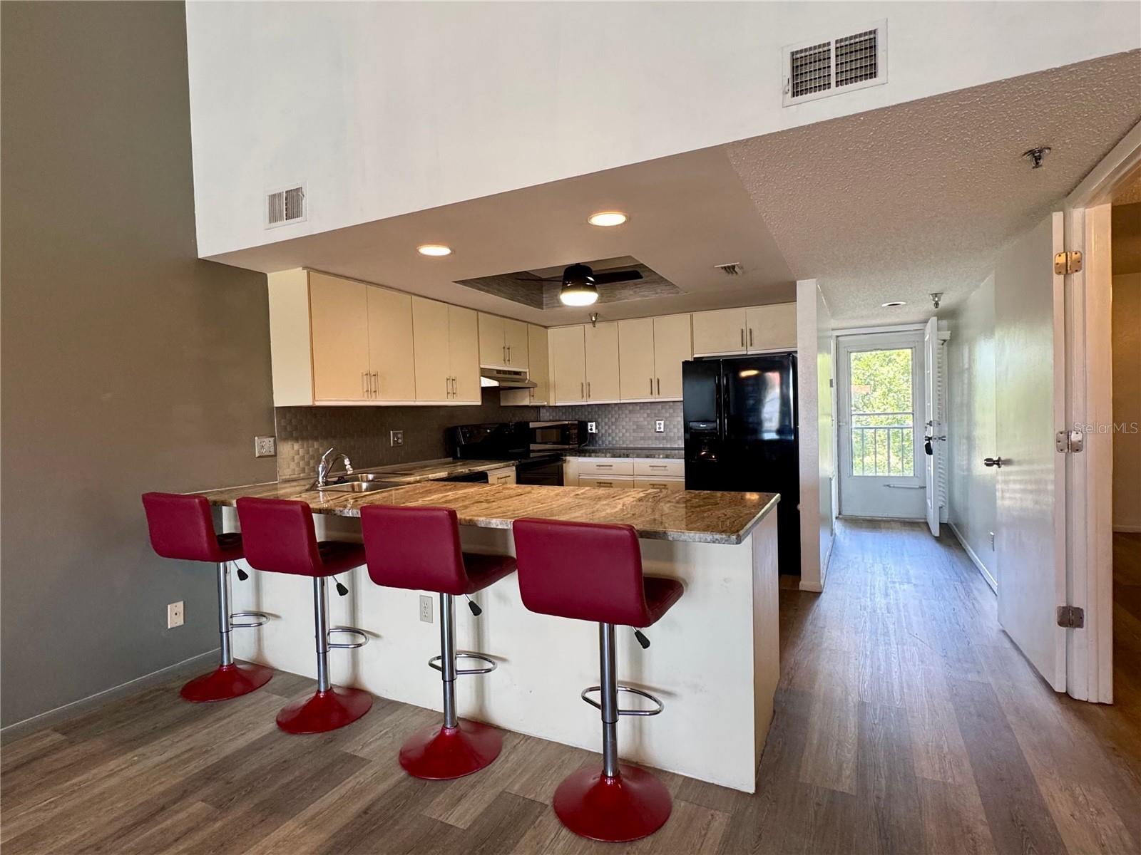Listing Image #7