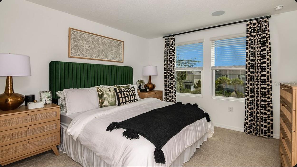 Listing Image #9