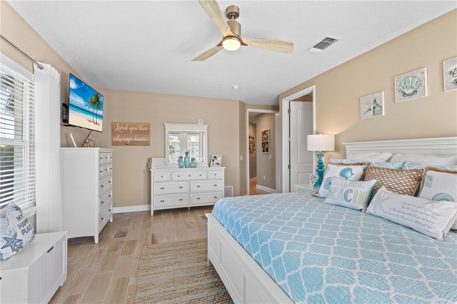 Listing Image #19